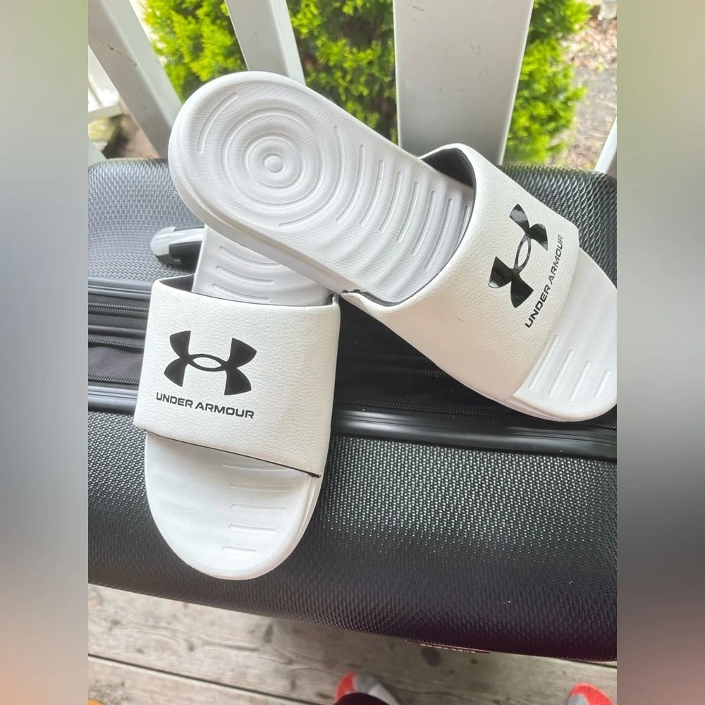 Under Armour Men’s Slide sandals